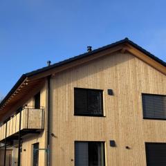 seeglueck ROSENHOF - naturnah Wohnen im Holz100-Vollholzhaus mit Whirlpool und Garten