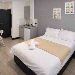 12 London Deluxe Studios