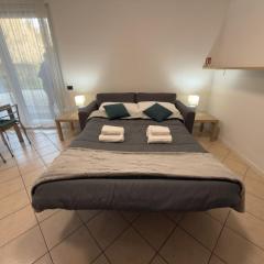 Garden Apartment- Near Lake Como