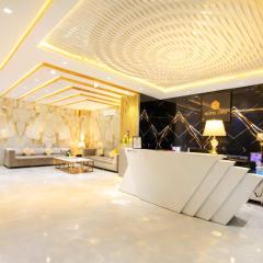 OPO VERTU Premium Delhi Aerocity