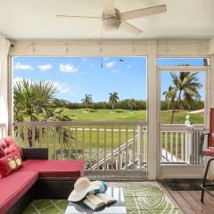 Coral Breeze by AvantStay Close to Beach w Balcony Shared Pool Month Long Stays Only