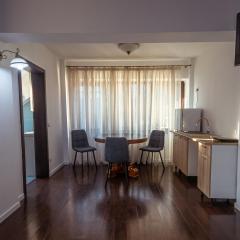 Confort Yellow House