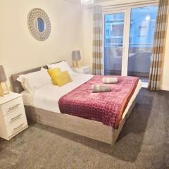 Ashford Retreat - 2 Bedroom 2 Bath great for families, business or contractor stays wt parking