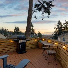 Deck Views Fire Pit Pool 3 Mins to Beach Madrona Tree Retreat by AvantStay