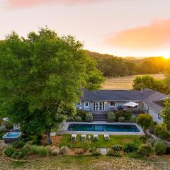 Glen Ellen Escape by AvantStay 5BR Retreat w Pool Hot Tub Hammocks Vineyard Views