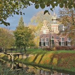 Cozy stay in the Frisian nature and estate