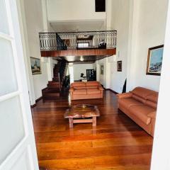 Apartamento Colonial no Coração do Pelourinho Até 06 Pessoas