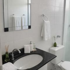 Quarto privativo perto de Balneário Camboriú