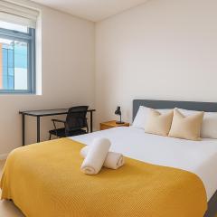 Central Downtown Luxe Apartment