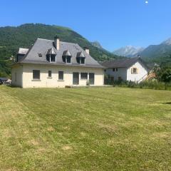 Appartement rénové avec 3 chambres