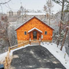 Mountains r Calling, Cozy Hideaway, King Beds, Hot-Tub, Arcade, EV Ready