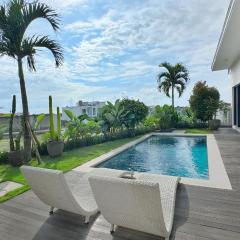 New! Tropical Nature Escape - 3BR Villa with Private Pool & Garden