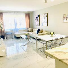 Stylish 1BR 2BA Cond0 1Block to Aventura Mall