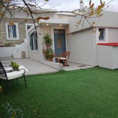 Angelouda's House - Sunny Garden Studio - Karystos Center