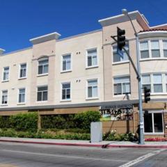 Woodland Oasis 2BR With FREE PARKING