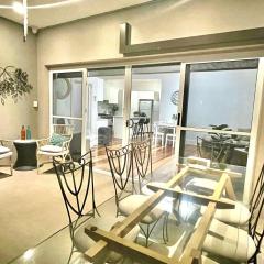 Easy Beach Stay Large Room Near Beach and Airport Shared House