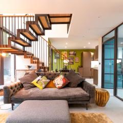Architectural Hideaway Unique 2BR in Surbiton - Pass the Keys