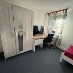 Möbliertes Zimmer R in Karlsruhe Durlach