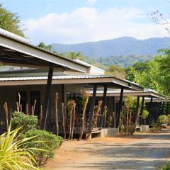 บ้านสราญรัตน์