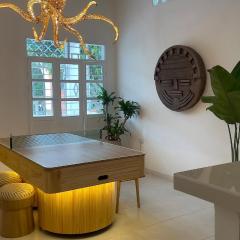 casa aria con mesa hockey, patio y ping pong