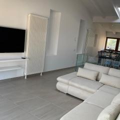 Casa di lusso con splendida vista lago