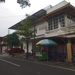 OYO 95103 Madiun Dkost Syariah