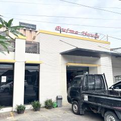 OYO 95102 Pulma House