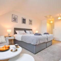 Modern Townhouse in Peterborough