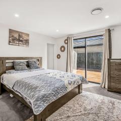 Luxury Family Friendly 4 Bed in Wigram