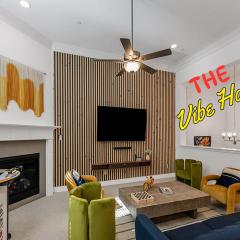 Luxury Oasis - Glam Decor, Putting Green, Arcade Fun & EV Station