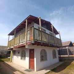 Cabaña familiar El Quisco con estacionamiento y parilla