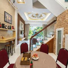 Long Homestay Xuyên Á - Hotels