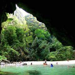 Koh Mook Morakot House