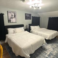 2 Full Beds and Desk 15 min to EWR