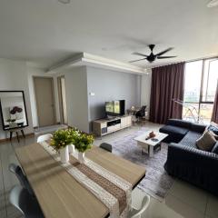 Queen Room At KL Gateway Residence LRT Linked