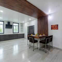 Sunset View 5bhk Villa by DanCenter | Pvt Pool | Udaipur