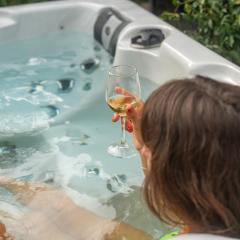 Cottage, Lodge & Spa