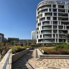 Ellipse Luxurious Tamarind Green Studio Experience