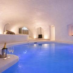 Kampanario Luxury Two-Bedroom Villa with Private Jacuzzi