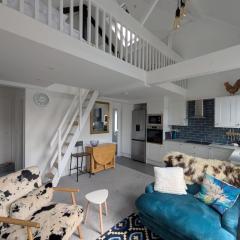 Fabulous Fore Street Hideaway-1 bed-Parking space