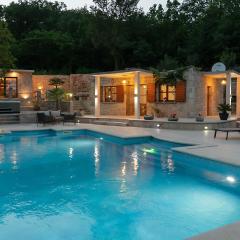 Beautiful Villa Mia with pool in Makarska