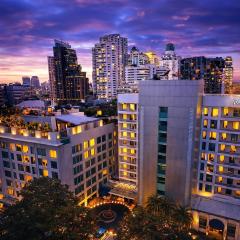 Radisson Suites Bangkok Sukhumvit