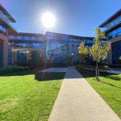 Modern 2-Bed Apartment in Blu Bracknell