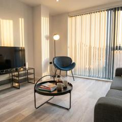 Light & Modern Central Birmingham 2 Bed Apartment