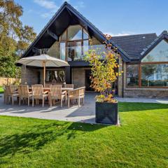 6 Bed in Ainsdale oc-w33455