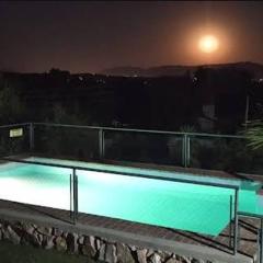 Cabañas colinas la tejas