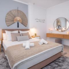 Singer Suite Kalamata , Close to Center & Easy Street Parking