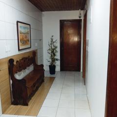 Studio Mobiliado-Quintal - Ar Cond - Ótima Localização