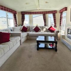 Seaview Holiday Park - 2 bedroom sleeps 6 Family & Pet friendly