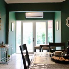 Vintage Charm n Historic Miramar